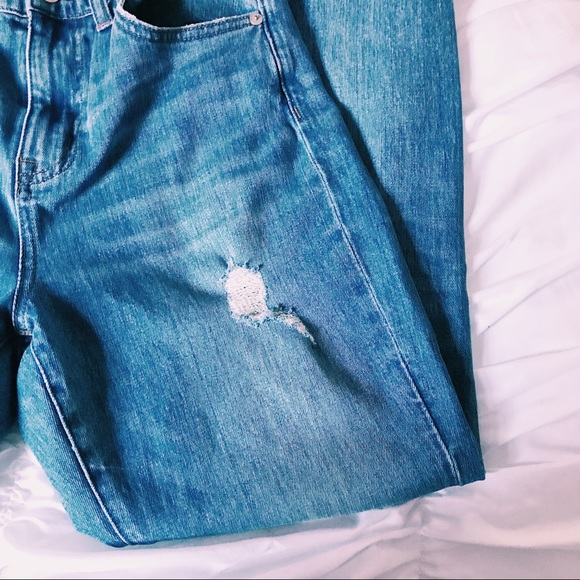 MADEWELL HIGH RISE SLIM BOYJEAN DISTRESSED - Picture 5 of 11